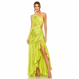Mac Duggal 49683 NWT Apple Green Side Cut-Out One-Shoulder Pleated Gown
